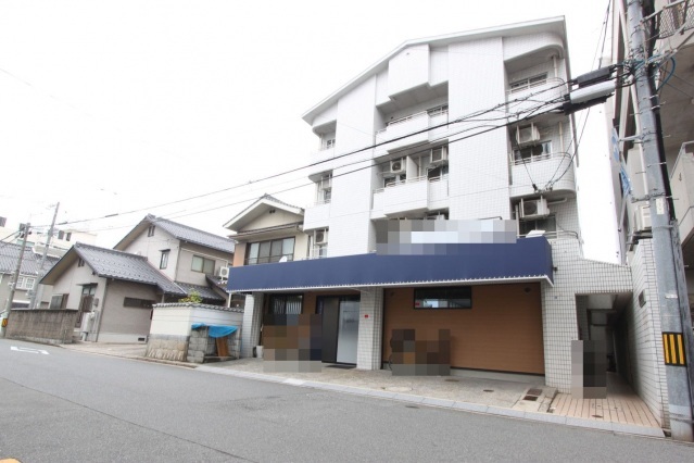 広島市西区三篠北町のマンションの建物外観