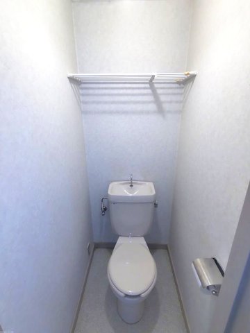 トイレ　落ち着いたトイレです