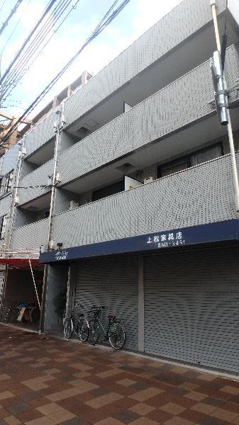 建物外観　落ち着いた雰囲気の外観です