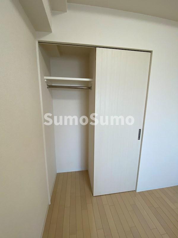 収納　ゆったりした洋室です