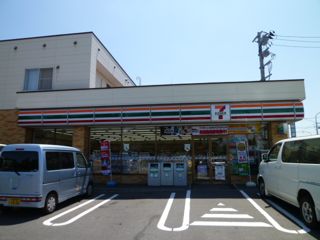 コンビニ　セブンイレブン（コンビニ）まで398m