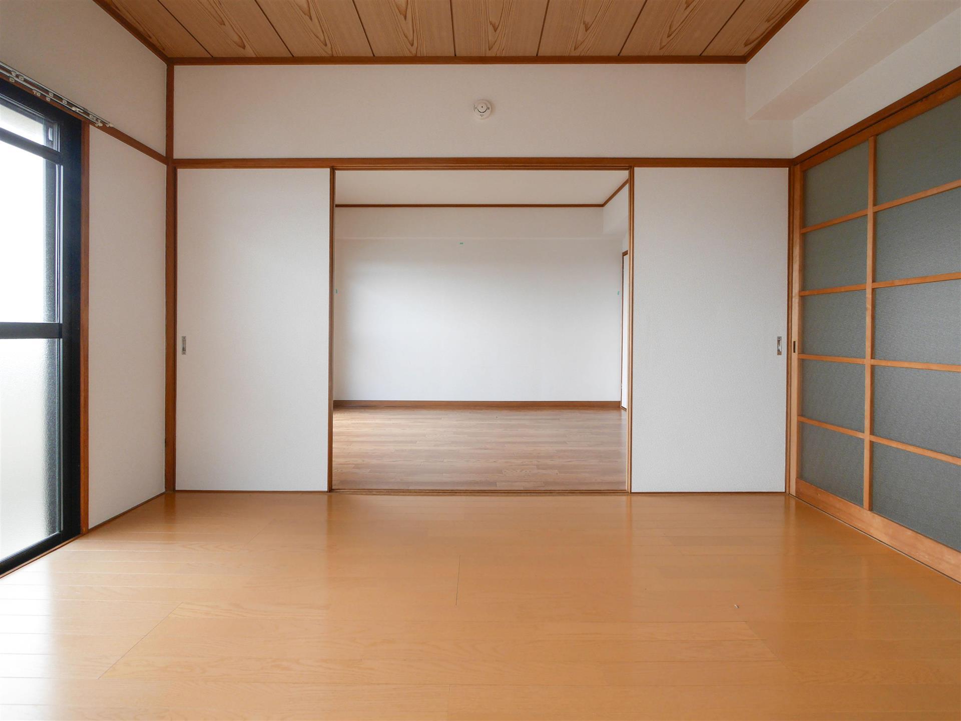 眺望　扉を開けると空間が広く使えますね♪