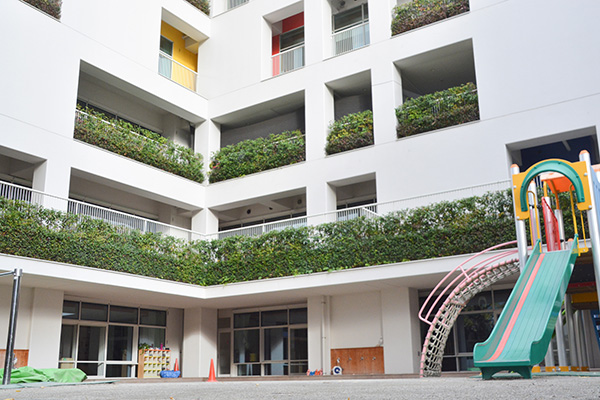 【港区海岸のマンションの幼稚園・保育園】