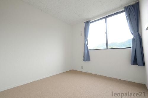 その他部屋・スペース　ゆとりある８畳以上のお部屋