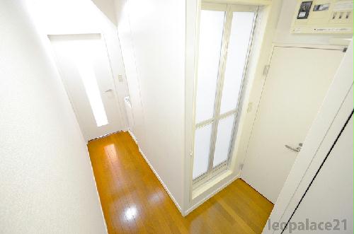 その他　明るい廊下