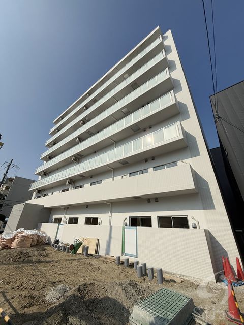 【堺市中区深井沢町のマンションの建物外観】