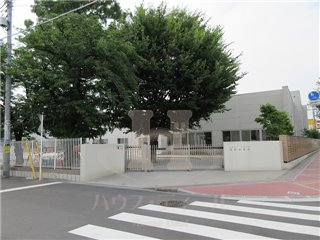 【川口市芝中田のマンションの幼稚園・保育園】