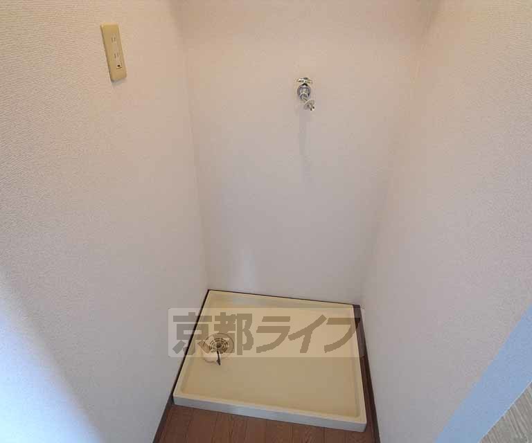 その他設備　室内洗濯機置き場も着いております。