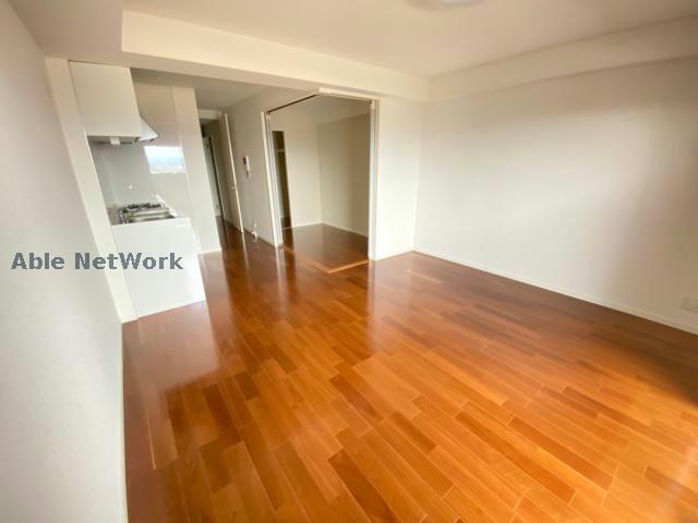 居室・リビング　※同型反転・現況優先