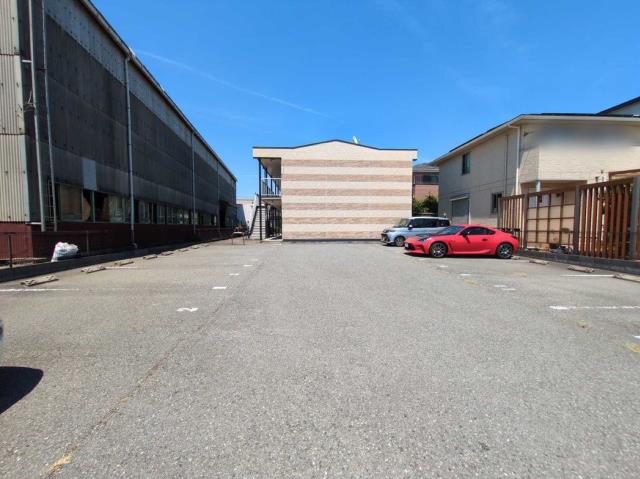 駐車場　駐車場