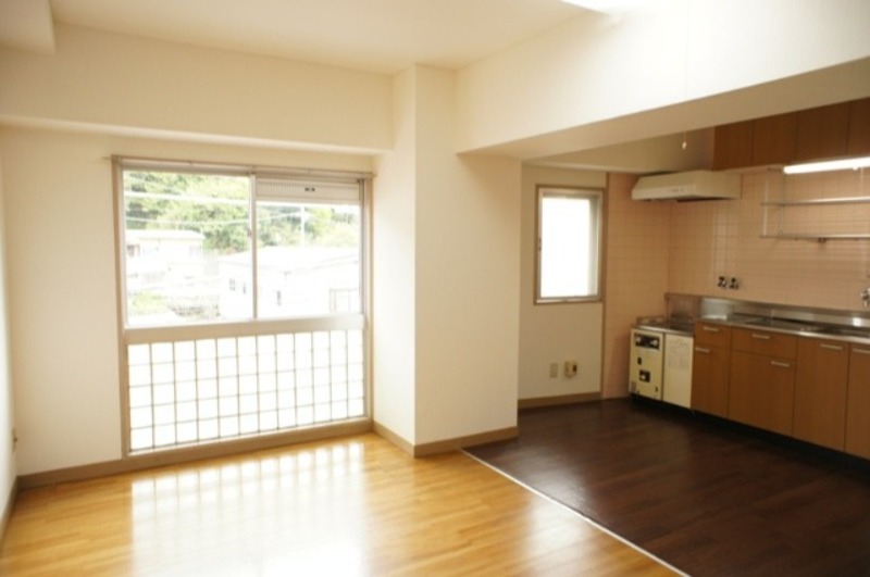 居室・リビング　図面と現状に相違がある場合には現状を優先