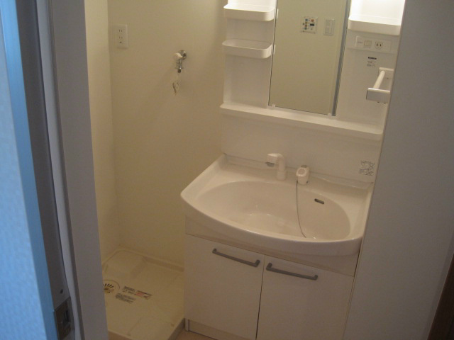 洗面設備　同型タイプ