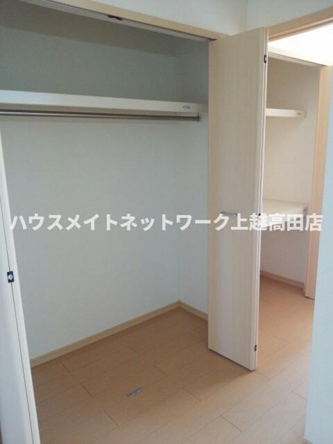 収納　クローゼット