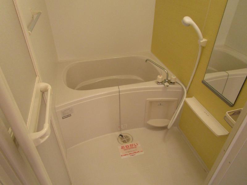メゾン・オーブ IIIの風呂写真