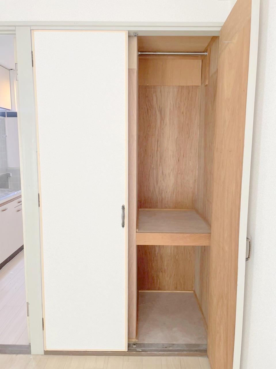 収納　お洋服もかけられるクローゼット★