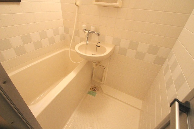 洗面設備　同物件別室です。