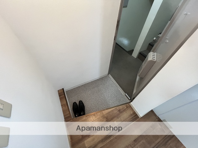 玄関　当店、オリジナル物件！お問合せはアパマンショップ上新庄店まで