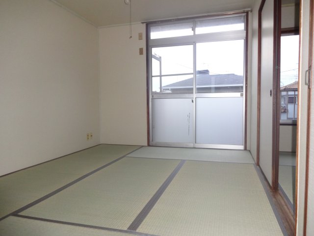 大西ハイツの居間写真