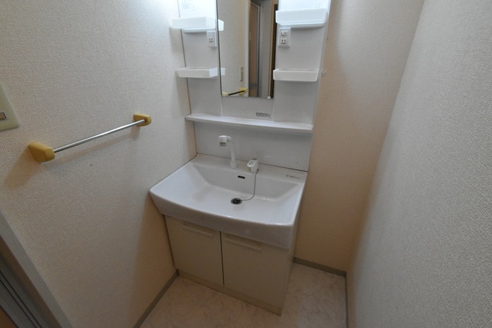 トイレ　同建物別室の写真です。