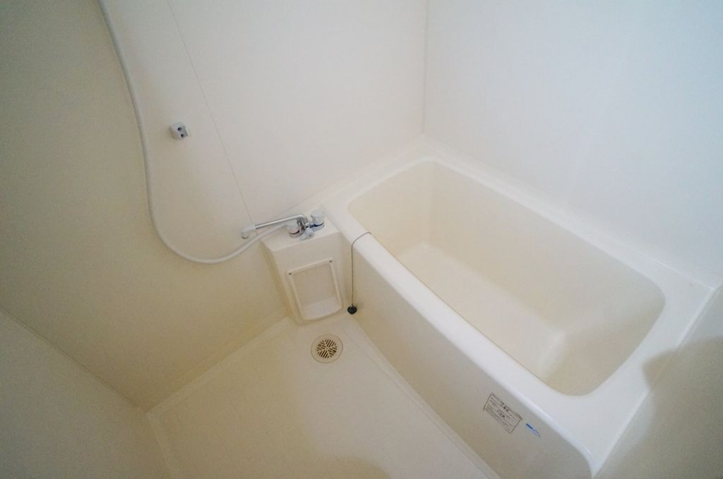 バス・シャワールーム　他号室。参考写真