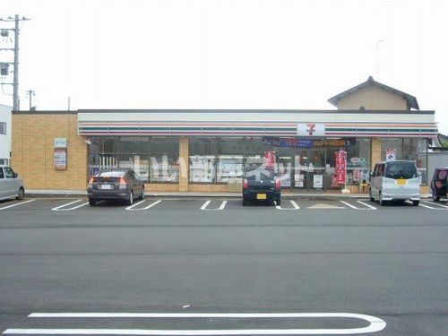 コンビニ　セブンイレブン 福井三郎丸店（コンビニ）まで569m