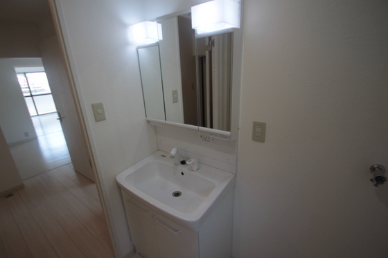 洗面設備　※別部屋の写真です