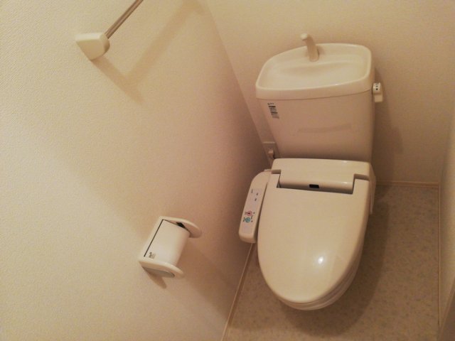 トイレ　ゆったりとした空間のトイレです