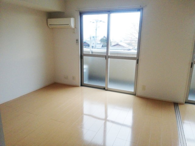 居室・リビング　ゆったり過ごせるリビングです