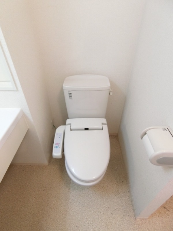 トイレ　図面と現状に相違がある場合には現状を優先