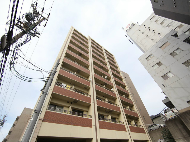 建物外観　外観　防犯カメラ付　オートロック　宅配ＢＯＸ