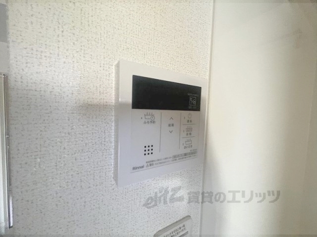 その他設備　給湯器リモコン