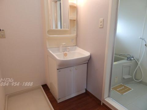 洗面設備　洗髪洗面化粧台