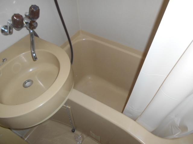 その他　浴槽も広いですよ。