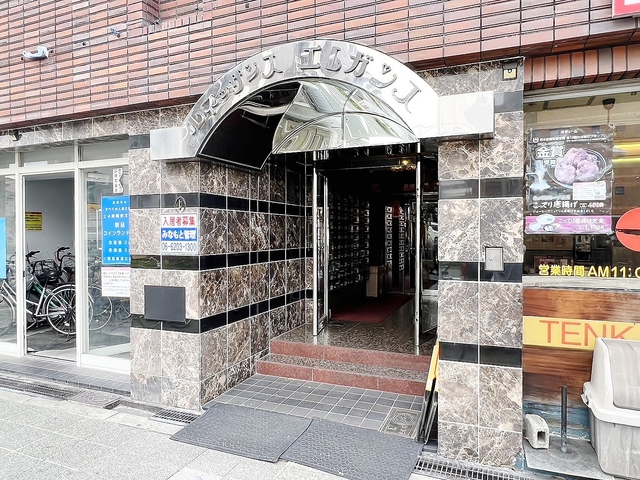 エントランス　エントランス