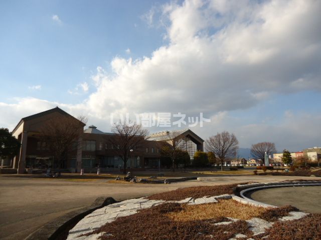 図書館　佐賀市立図書館（図書館）まで593m