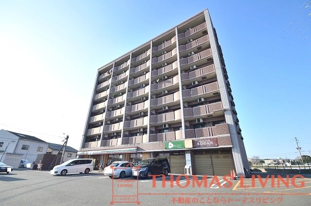 建物外観　粕屋町でのお部屋探しは、トーマスリビング粕屋店へご相談下さい