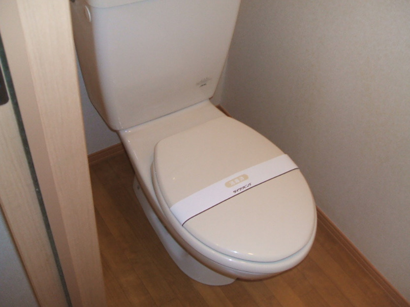 トイレ　コンパクトで使いやすいトイレです
