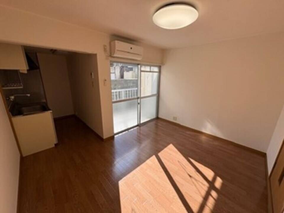 居室・リビング　リビング