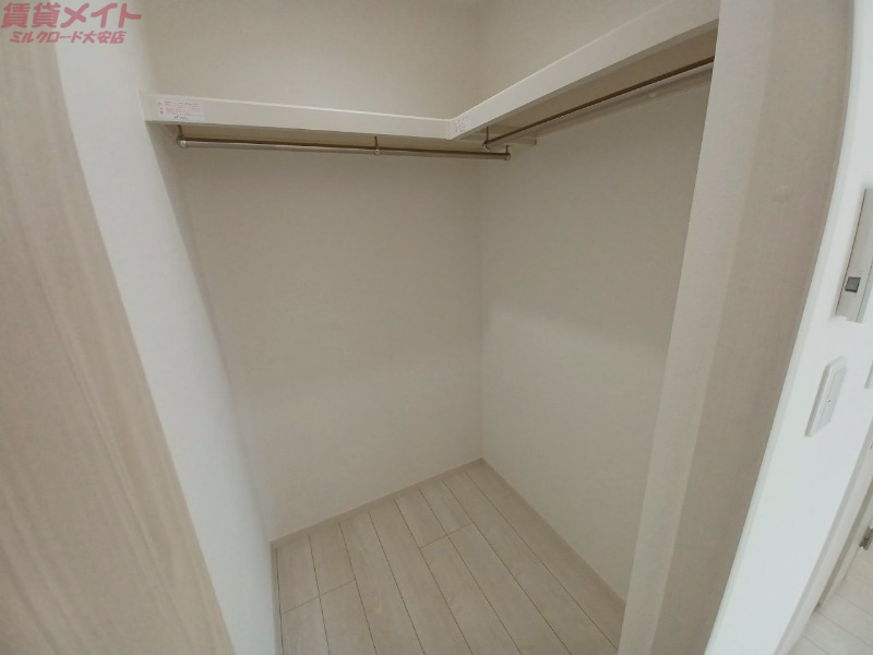 収納　同型参考写真