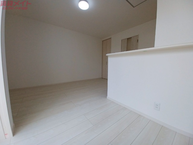 居室・リビング　同型参考写真