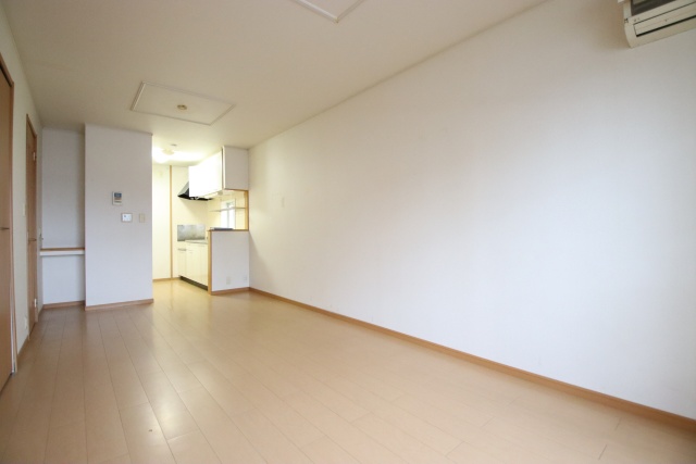 居室・リビング　※別室の参考写真の為、現況優先です。