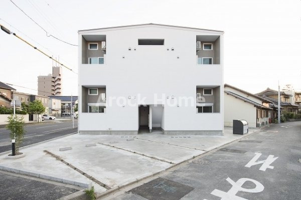 建物外観　外観は落ち着いています