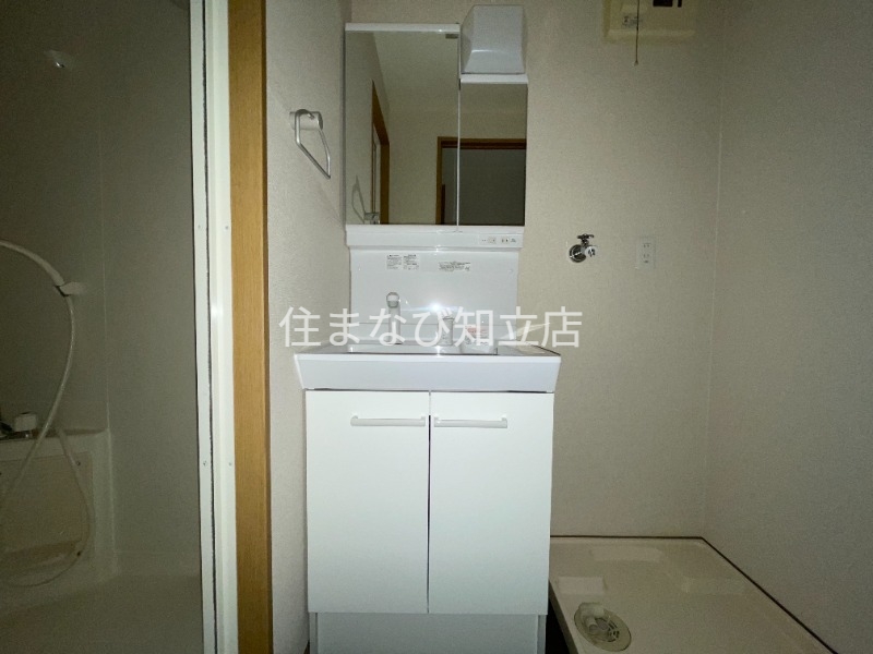 洗面設備　同型別部屋写真