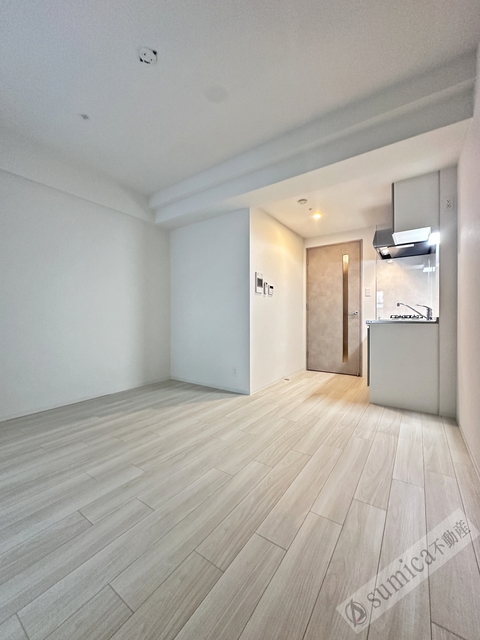 居室・リビング　ホワイトベースで明るい内装♪