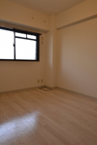 その他部屋・スペース　同物件、別号室の写真です。