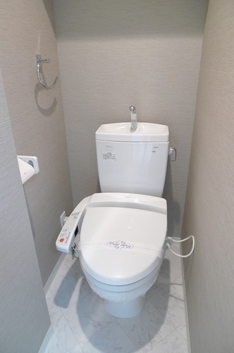 トイレ　同タイプ910号室の参考写真