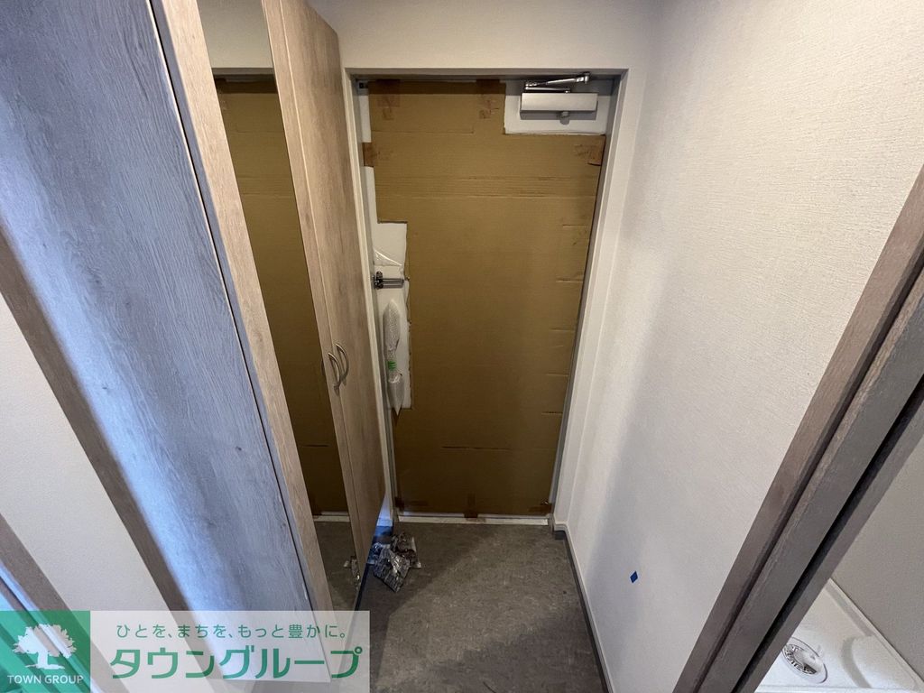 玄関　バルコニー