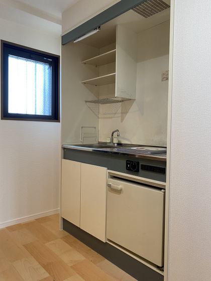 キッチン　※別部屋の写真です