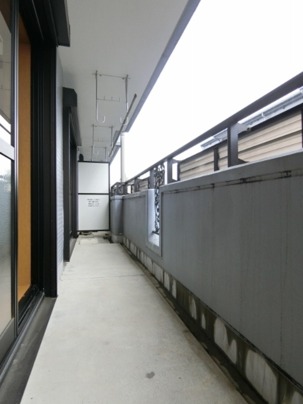 バルコニー　図面と現状に相違がある場合には現状を優先