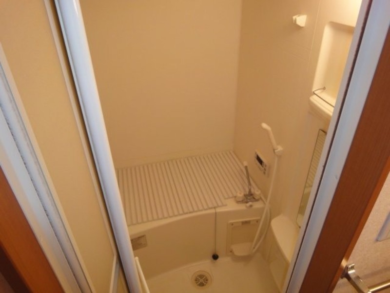 バス・シャワールーム　図面と現状に相違がある場合には現状を優先